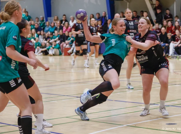 H71 og Kyndil, sum spældu FM-finalur í fjør, hittast í hálvfinalunum hjá kvinnum (Mynd: Jens Kr. Vang)