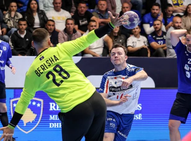 Hákun West av Teigum skorað fýra ferðir í týðandi útisigri