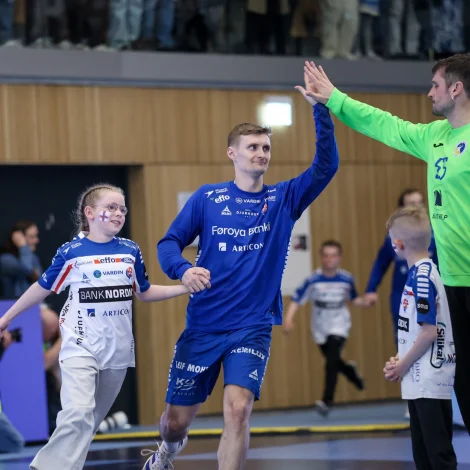 Tað hevur ljóðað í eina tíð, at Leivur Mortensen leitar eftir nýggjum avbjóðingum, og nú tekur landsliðsspælarin stigið upp (Savnsmynd: Sverri Egholm)