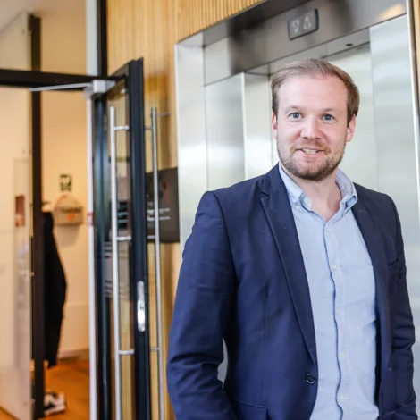 Uni Holm Johannesen (Savnsmynd: Jens Kr. Vang)