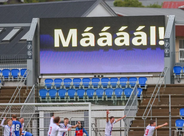 Video: Her tryggjar Áki Føroyum sigurin