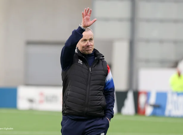 Eyðun Klakstein hevur higartil havt nógv at fegnast um sum føroyskur A-landsliðsvenjari (Mynd: Sverri Egholm)