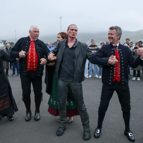 Kongur mintist aftur á dagarnar í Føroyum