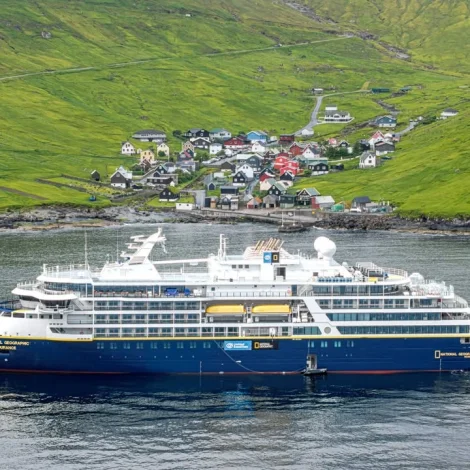 Ferðamannaskip til Funnings fríggjadagin