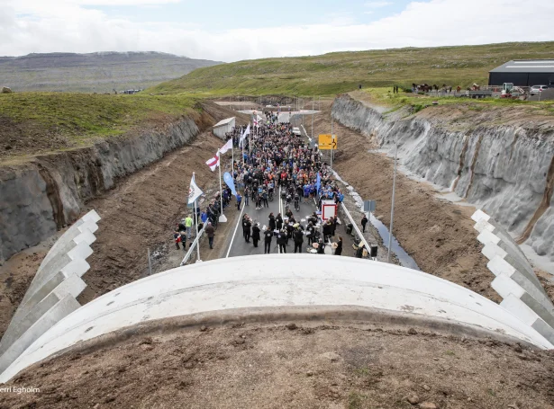 Havnavegurin og Húsareynstunnilin - ein av fleiri almennum verkætlanum, ið vórðu gjørdar lidnar í 2025 (Savnsmynd: Sverri Egholm)