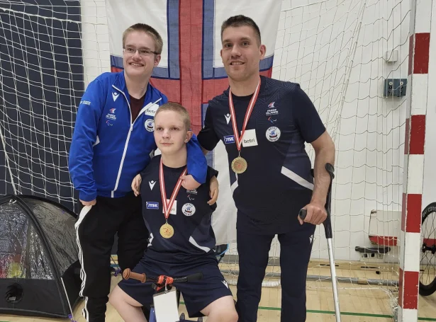 Teir tríggir Sveinur Áslaksson, Ábraham Bjarnason og Martin Johannesen