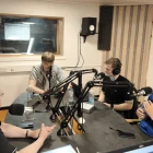 Fótbóltsskýlið verður sent beinleiðis á FM1 fríggjadagar klokkan 16.