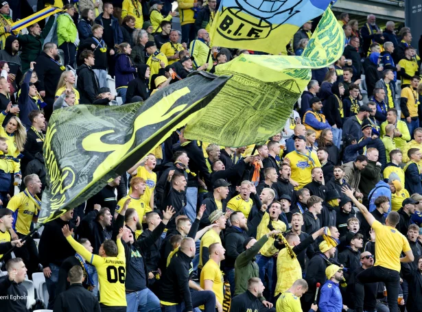 Fjeppararnir hjá Brøndby á Tórsvølli, til fyrru uppgerðina. (Mynd: Sverri Egholm)