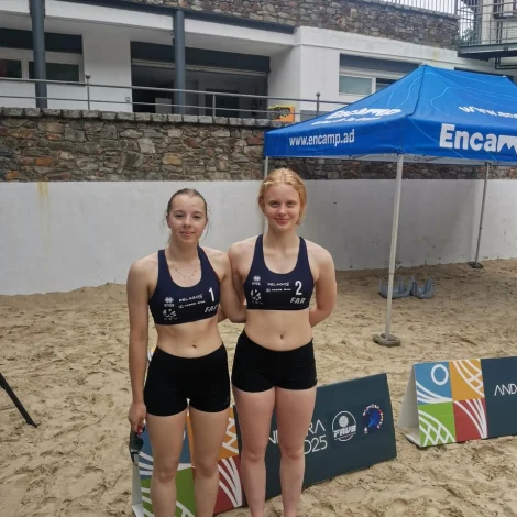 U18 lið í sandflogbólti til undankapping í Andorra