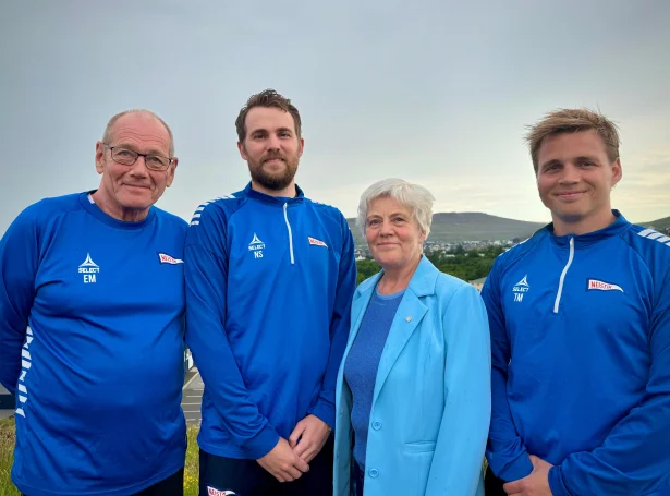 Eirikur Magnussen, Nicholas Satchwell, Helena Dam á Neystabø, forkvinna, og Teitur Magnusson.
