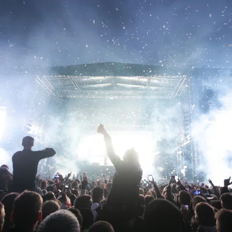Her er skráin fyri Summar Festivalin