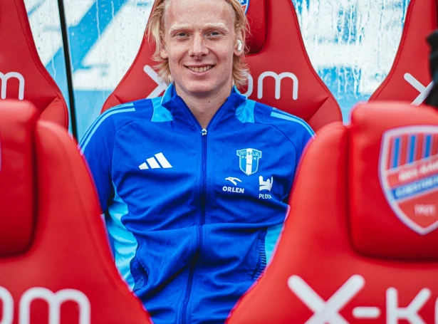 Ein róligur og glaður Andrias Edmundsson undan dystinum móti Rakow (Mynd: Wisla Plock)