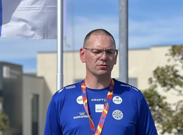 Jóannes fegnast um finaluplássiðm men  ásannar, at tað var ikki sørt ræðandi knappliga at skula vera í miðdeplinum í einari so tignarligari kapping, og at tað tí kanska serliga var fjálturin, ið gjørdi munin í hólmgonguni ímóti slovakiska Jozep Bosansky (Mynd og tekstur: bskf.fo)