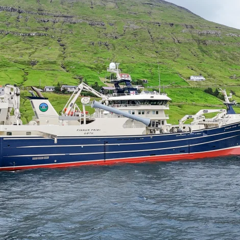 Finnur Fríði landar á Tvøroyri