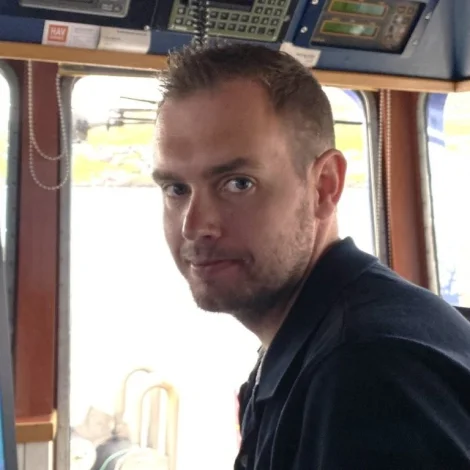Royna helvtina av árinum við gørnum