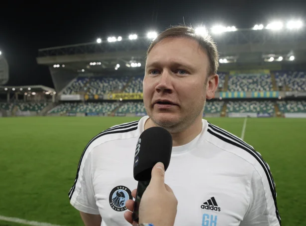 Video: - Linfield skorar í so lætt - vit brenna nakrar rímiligar møguleikar