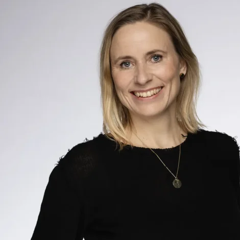Annika Helgadóttir Davidsen framflutt til lektara