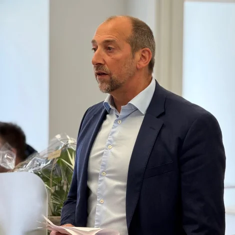 Ymiskir prísir, hóast vegastrekki eru eins long