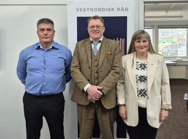 Kim Kielsen, Jón Gnarr og Bjørt Samuelsen (Mynd: logting.fo)