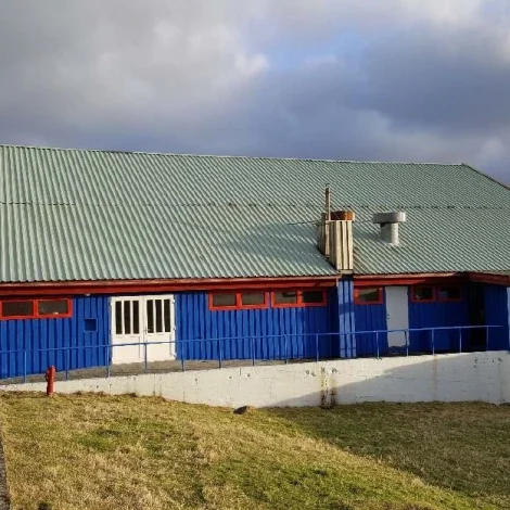 Steingja Roynhøllina vegna herverk