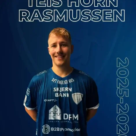 29-ára gamli føroyski landsliðsprofilurin hevur skrivað undir eitt-ára sáttmála við Ribe-Esbjerg, sum í ár ætlar sær meira enn 10. plássið síðsta kappingarár (Mynd: Ribe-Esbjerg)