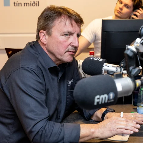 Stjórnin um Beinir: Flótandi boðskapur og einki kjøt á