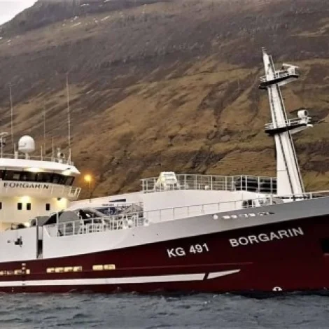 Borgarin og Fagraberg landa til Pelagos