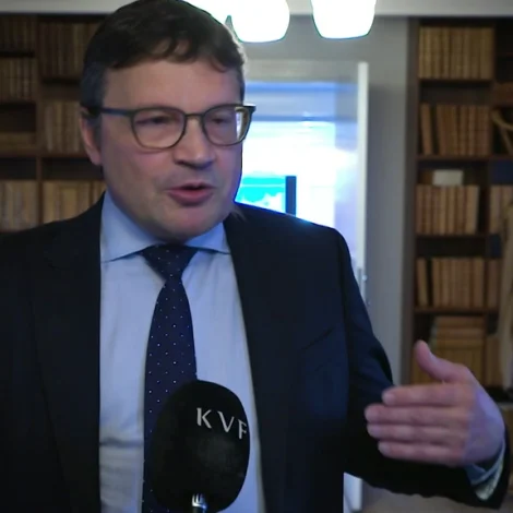 Ben Arabo givin í nýskipanarnevndini