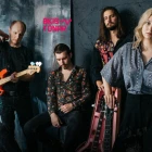 Ein blanding av rock’n’roll, blues, country og amerikanskum southern rock í Listastovuni
