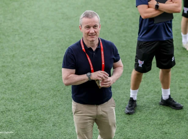 Eyðun Klakstein í Gibraltar - Føroyar høvdu eitt søguliga gott 2025 (Mynd: Sverri Egholm)