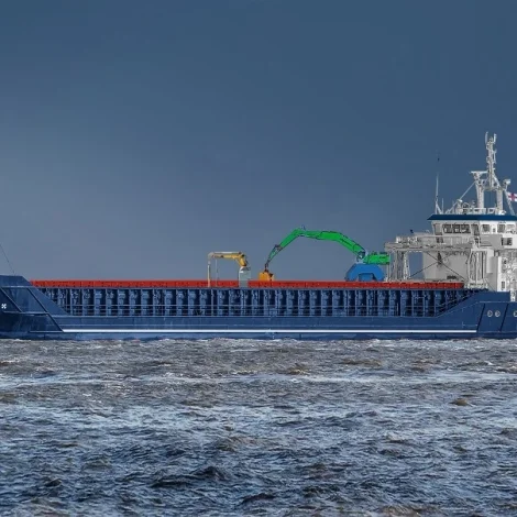 Sandship keypir farmaskip úr Týsklandi