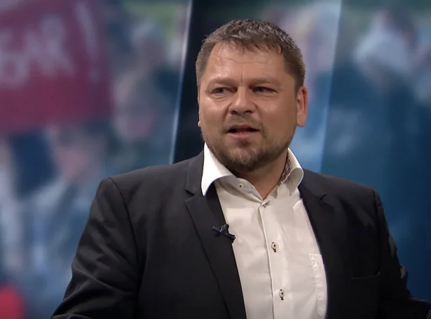 Jóhan Christiansen, landsstýrismaður í Fiski- og samferðslumálum (Skíggjamynd: Dagur og vika / KvF)