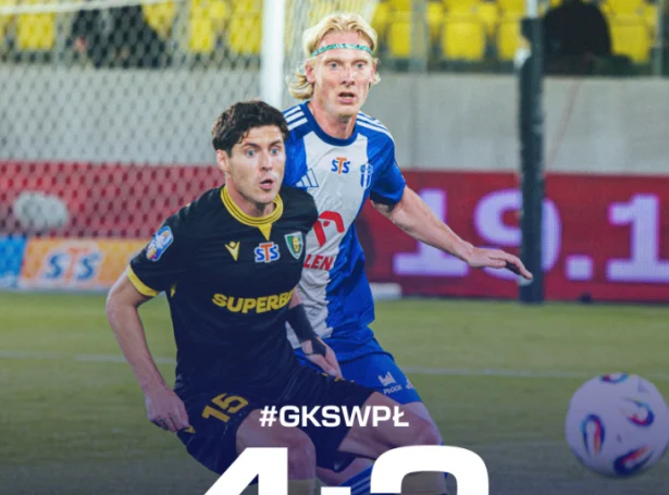 Tað gekk ikki hjá Andriasi Edmundsson og Plock í steypakappingini. Nú er bert landskappingini eftir - har er longu uppgáva aftur fríggjakvøldið móti Katowice (Mynd: Wisla Plock)
