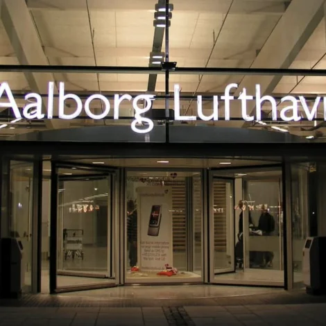 Dronur yvir fleiri floghavnum í gjár