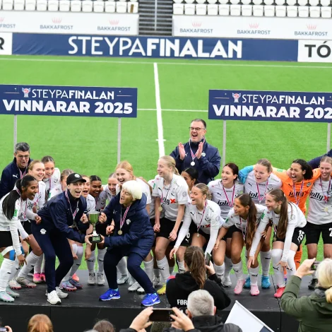 Myndir: B36 vann minnu steypakappingina hjá kvinnum