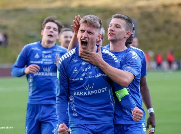 Liðformaðurin Pætur Augustinussen bæði skoraði og legði upp í sigrinum, sum tryggjaði FC Suðuroy uppflyting (Savnsmynd: Sverri Egholm)