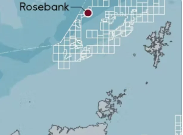 Rosebank keldan liggur tætt við føroyska markið. Helst fara vit at síggja fyrstu oljuna og gassið um eitt ár.