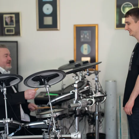 Feðgar við nýggjari føroyskari tónleikaapp