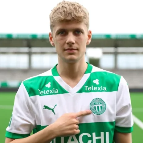 Mattias Hellisdal hevur arbeitt og bíðað eftir møguleikanum síðani skiftið úr B36. Í dag tók evnaríki miðvallarin av (Mynd: VSK Fotboll)