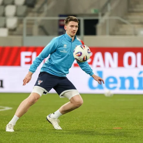 Arnbjørn avloysir Samuel