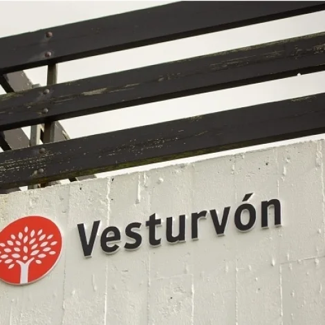 Hugnaløta í samband við gávuhandan frá Lions Vágar