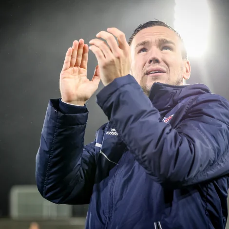 Í einum frálíkum føroyskum avriki og metstórum sigri, var Árni Frederiksberg framúrskarandi. Evropeiski metmálskjúttin hevur átt stóran leiklut í seks av seinastu sjey málunum hjá Føroyum (Mynd: Sverri Egholm)