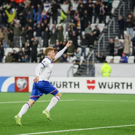 Martin Agnarsson avgjørdi aftur á Tórsvølli sunnukvøldið, tá kekkar vitjaðu. Vinstri vongbakkurin fekk sín byrjanardyst á A-landsliðnum í venjingardysti á Balkan í 2022 (1-1 móti Kososvo)