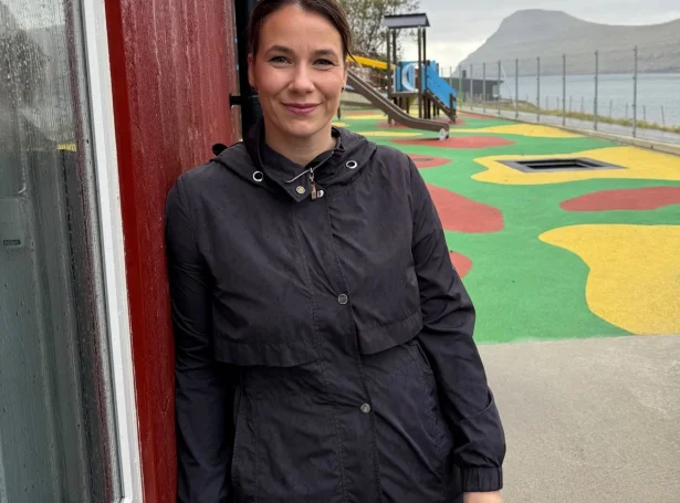 Tørvur er bæði á fleiri og meira nútímans karmum. Somuleiðis er hetta ein liður í at veita ansingartrygd, sigur Annika S. Biskopstø, forkvinna í trivnaðarnevndini Børn&Ung