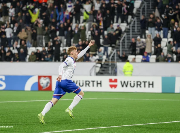 Martin Agnarsson avgjørdi aftur á Tórsvølli sunnukvøldið, tá kekkar vitjaðu. Vinstri vongbakkurin fekk sín byrjanardyst á A-landsliðnum í venjingardysti á Balkan í 2022 (1-1 móti Kososvo)
