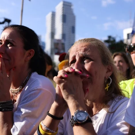 Gíslarnir leyslatnir í morgun