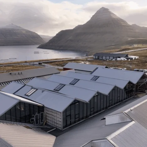 Nýggja útbyggingin á Kambsdali verður víst fram