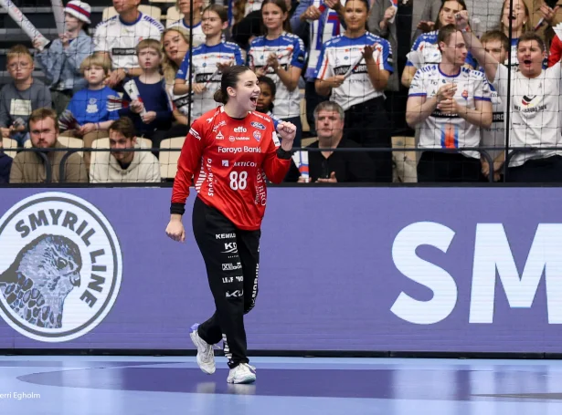 Rakul Wardum fegnast um eina bjarging (Mynd: Sverri Egholm)