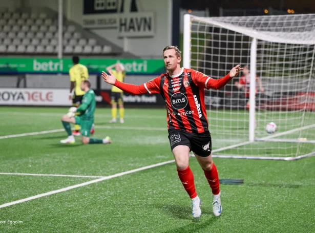 Jákup Thomsen og hinir HB'ararnir skulu ein túr til Skotlands at spæla Conference League (Savnsmynd: Sverri Egholm)