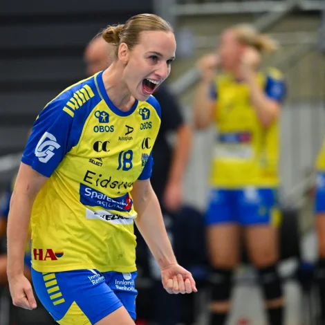 Pernille Brandenborg staðfesti eftir dystin, at tað var umráðandi at byrja á hendan hátt eftir landsliðssteðgin - liðið er nú á 3. plássi. Leygardagin spældi Storhamar móti franska stórfelagnum Metz í Champions (Mynd: topphandball.no)